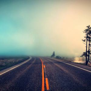 贱狗奴跪下舔脚扇巴掌
